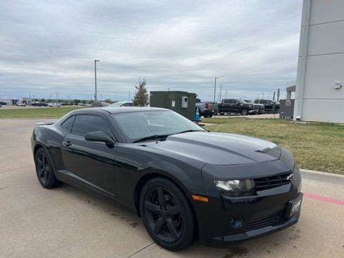 Used 2015 Chevrolet Camaro LT image 1