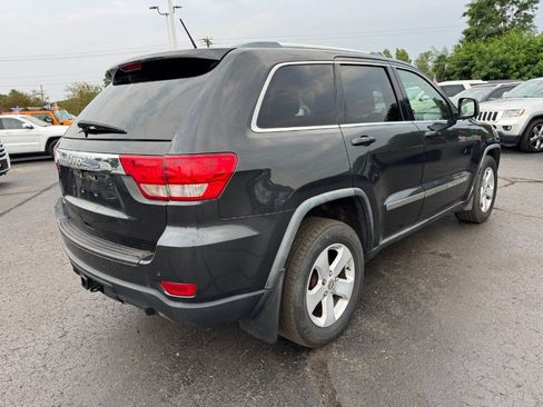 Used 2011 Jeep Grand Cherokee Laredo AWD/4WD image 5