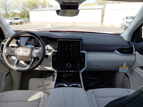 New 2026 GMC Acadia Denali w/ Super Cruise Package image 34