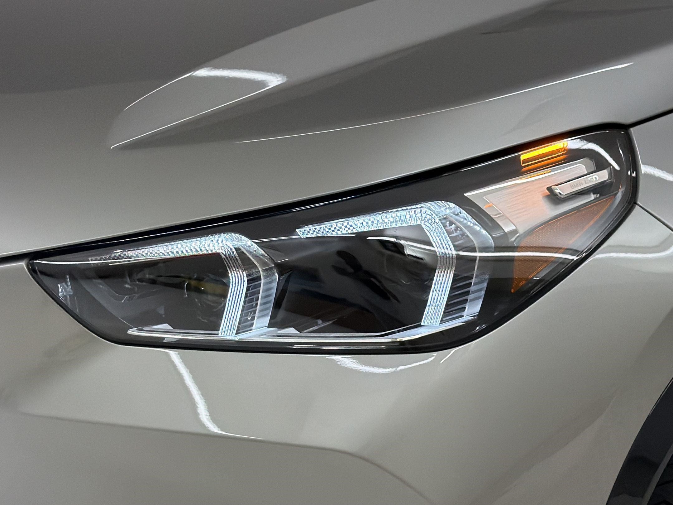 New 2026 BMW X1 xDrive28i AWD/4WD image 12
