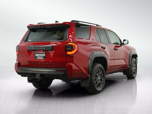 Used 2025 Toyota 4Runner SR5 AWD/4WD image 5