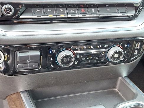 Used 2024 Chevrolet Silverado 1500 High Country w/ Technology Package image 13