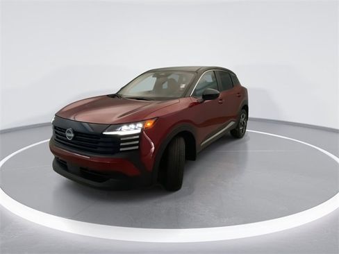 Used 2025 Nissan Kicks SV image 8