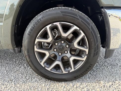 Used 2026 RAM 1500 Laramie AWD/4WD image 32