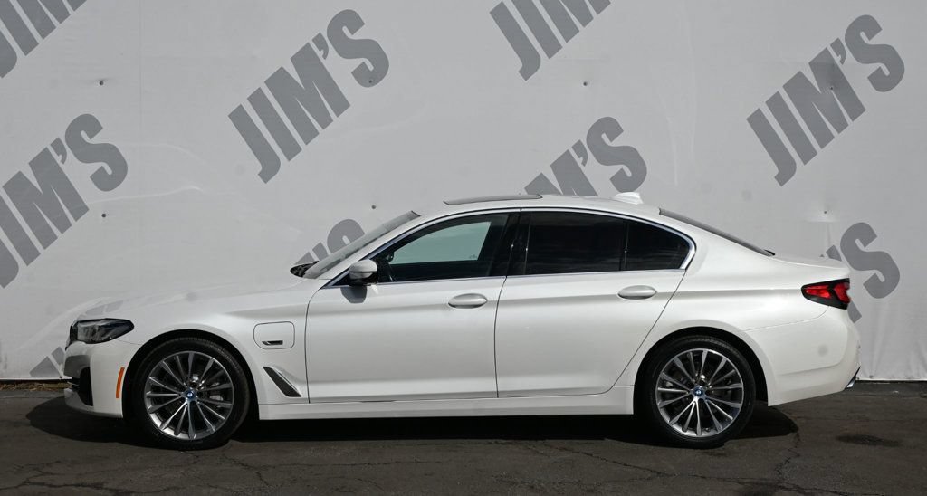 Used 2023 BMW 530e w/ Convenience Package RWD image 8