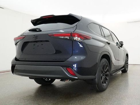 New 2026 Toyota Highlander Limited AWD/4WD image 27