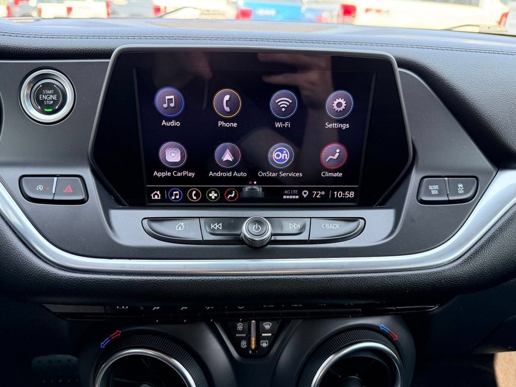 Used 2021 Chevrolet Blazer LT FWD image 18