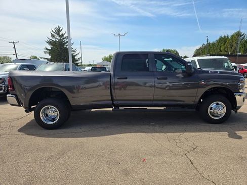 New 2026 RAM 3500 Tradesman AWD/4WD image 2