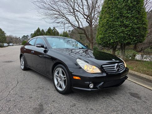Used 2006 Mercedes-Benz CLS 500 w/ AMG Sport Pkg image 7