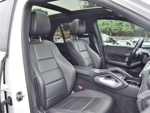 Used 2021 Mercedes-Benz GLE 350 4MATIC w/ Premium Package image 19