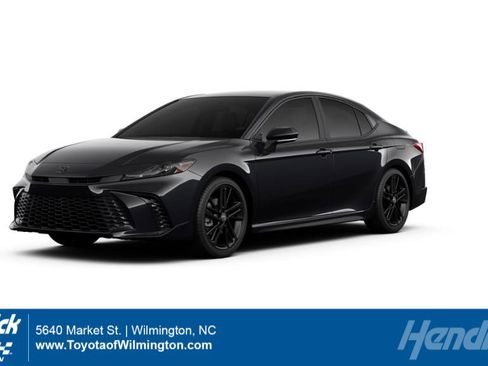 New 2026 Toyota Camry Hybrid FWD image 1