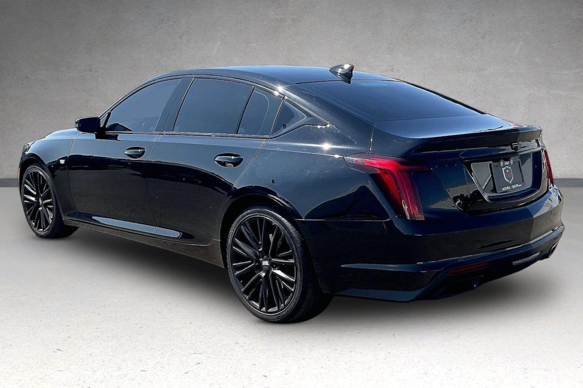 Used 2023 Cadillac CT5 Luxury RWD image 3