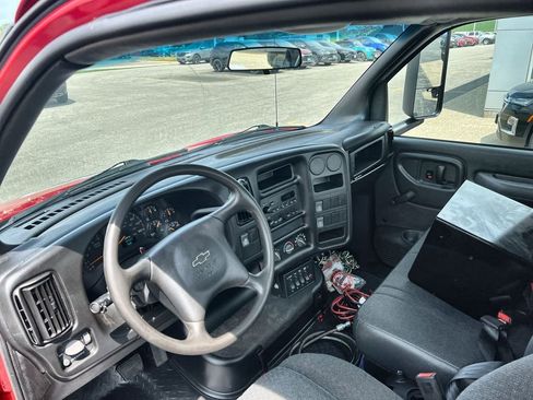 Used 2003 Chevrolet Kodiak C4500 2WD Regular Cab image 16
