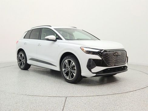 Used 2024 Audi Q4 e-tron Premium Plus w/ Premium Plus AWD/4WD image 3
