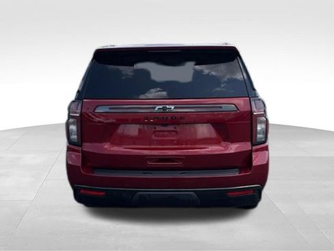 Used 2021 Chevrolet Tahoe Z71 w/ Luxury Package AWD/4WD image 4