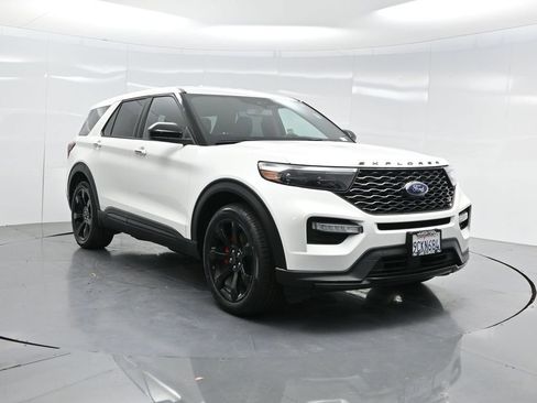 Used 2022 Ford Explorer ST w/ ST Street Pack image 59