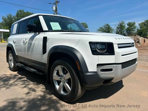 Used 2023 Land Rover Defender 110 SE AWD/4WD image 5