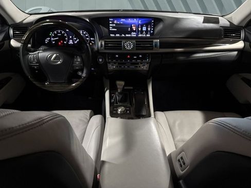 Used 2016 Lexus LS 460 image 12