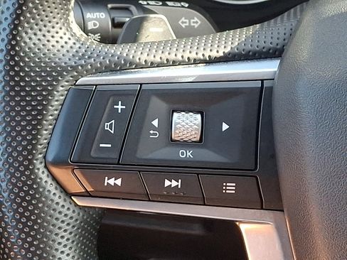 Used 2024 Mitsubishi Outlander SE FWD image 21