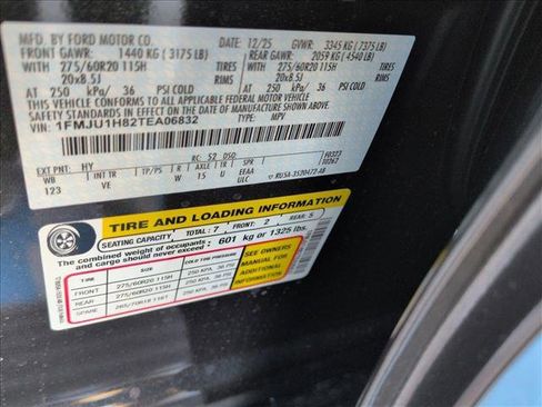 New 2026 Ford Expedition Active image 17