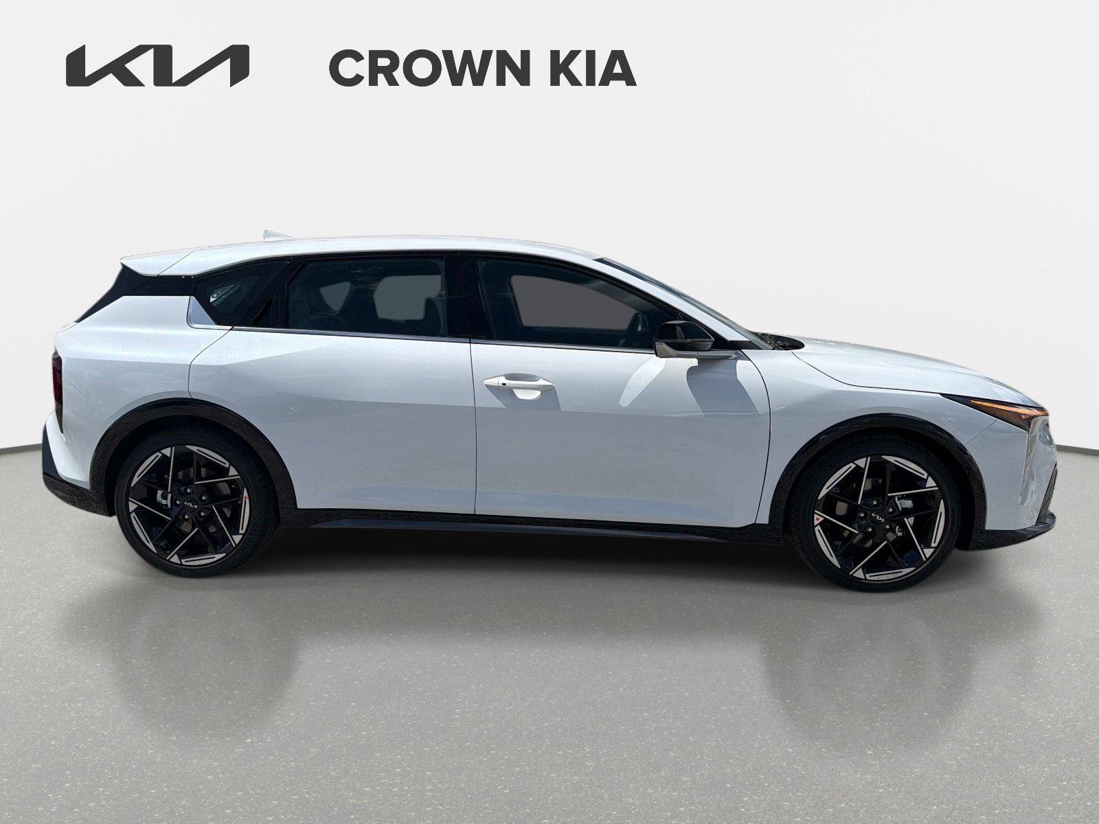 New 2026 Kia K4 GT-Line FWD image 4