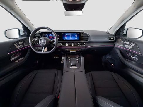 New 2026 Mercedes-Benz GLS 450 4MATIC image 9