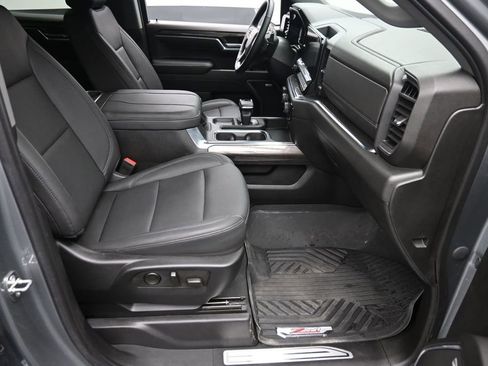 Used 2023 Chevrolet Silverado 1500 LTZ AWD/4WD image 7