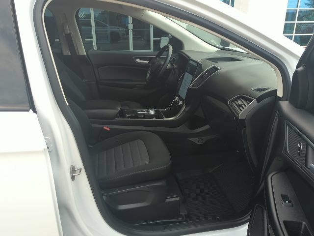 Used 2024 Ford Edge SE w/ Black Appearance Package AWD/4WD image 15