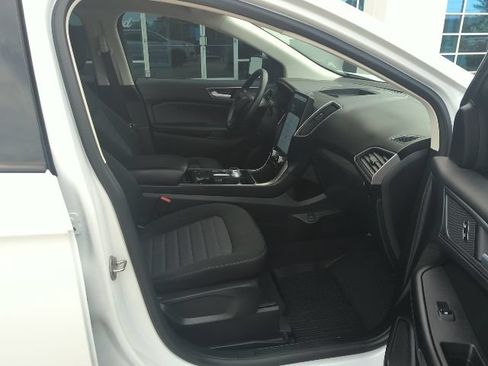 Used 2024 Ford Edge SE w/ Black Appearance Package AWD/4WD image 15