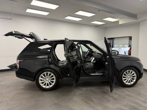 Used 2019 Land Rover Range Rover image 32