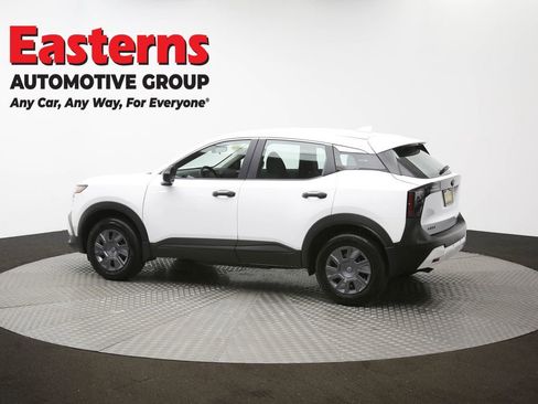Used 2025 Nissan Kicks S image 61