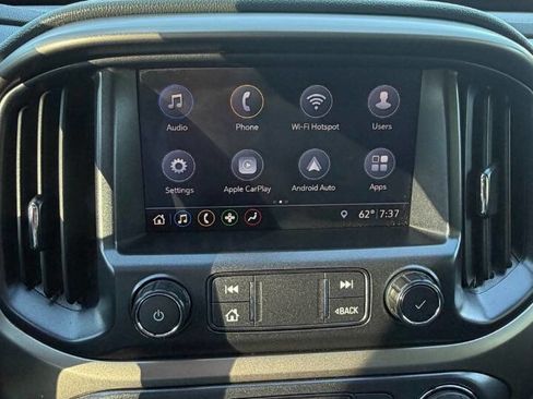 Used 2021 Chevrolet Colorado Z71 AWD/4WD image 18