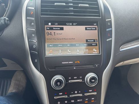 Used 2018 Lincoln MKC Reserve w/ Lincoln MKC Climate Package AWD/4WD image 30