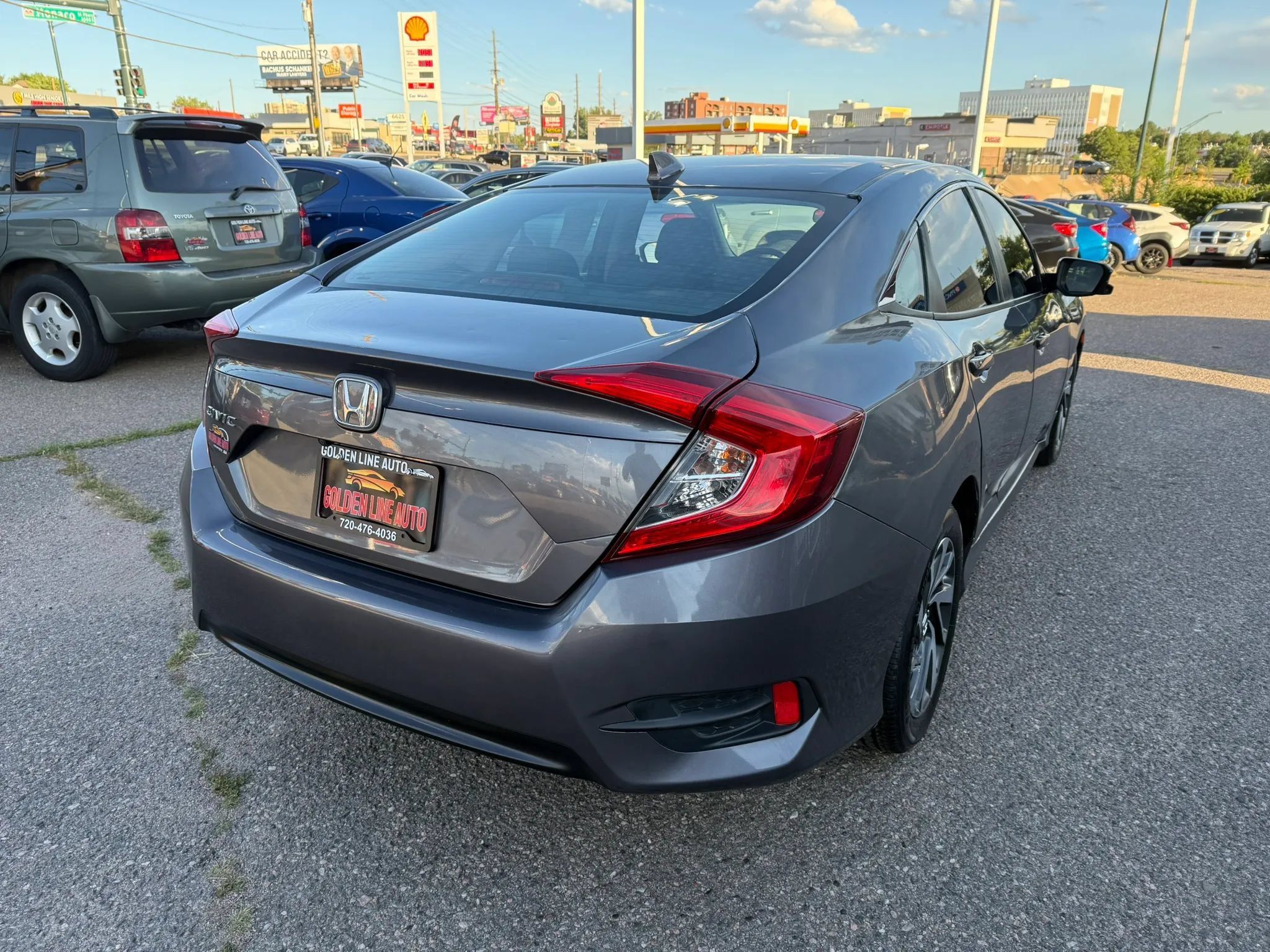Used 2018 Honda Civic EX image 8