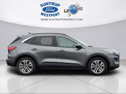 Used 2022 Ford Escape SEL image 3