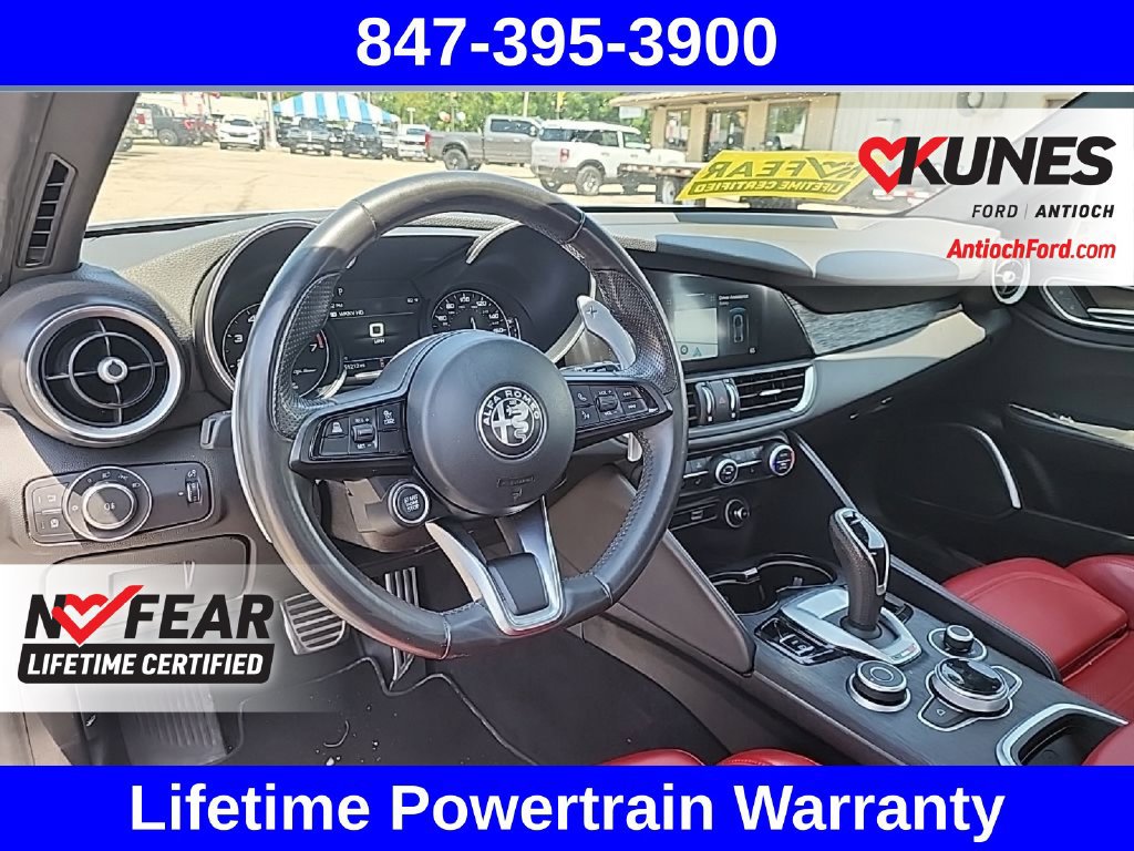 Used 2023 Alfa Romeo Giulia Sprint RWD image 16