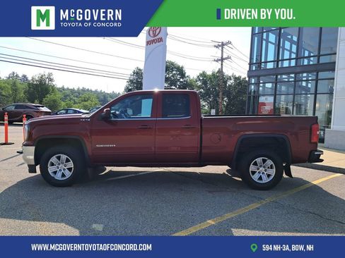 Used 2018 GMC Sierra 1500 SLE w/ SLE Value Package AWD/4WD image 2