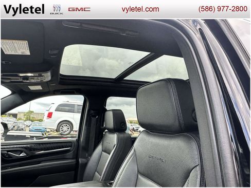 Used 2023 GMC Yukon XL Denali image 23