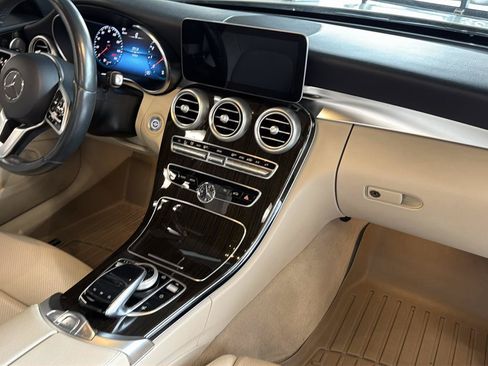 Used 2021 Mercedes-Benz C 300 4MATIC Cabriolet image 24
