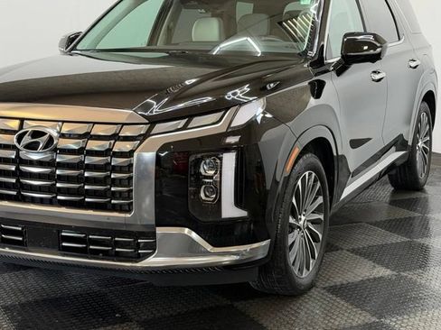 Used 2023 Hyundai Palisade Calligraphy w/ Cargo Package AWD/4WD image 8