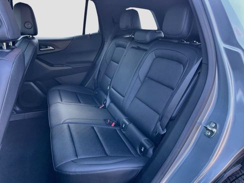 Used 2026 Chevrolet Equinox LT w/ Convenience Package II FWD image 29
