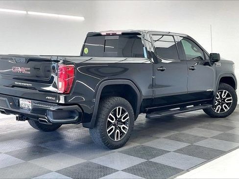 Used 2019 GMC Sierra 1500 AT4 w/ AT4 Premium Package AWD/4WD image 13