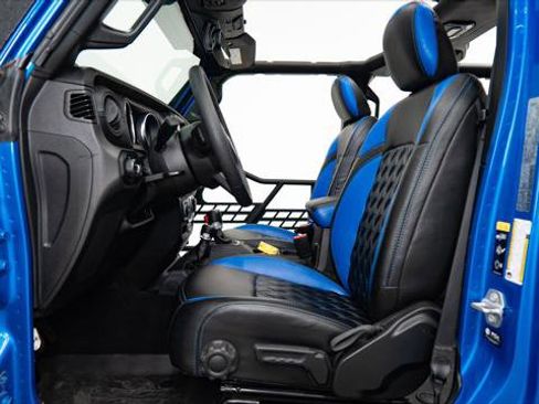 Used 2023 Jeep Gladiator Sport image 21