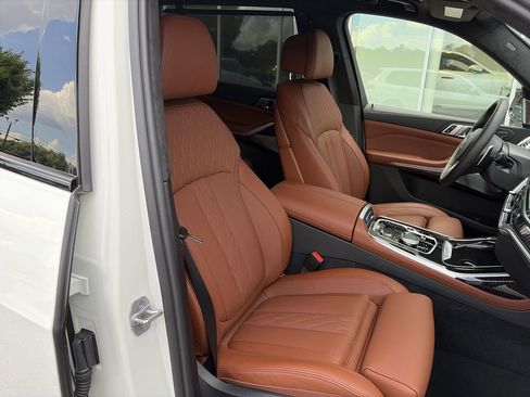Certified 2023 BMW X7 xDrive40i AWD/4WD image 38
