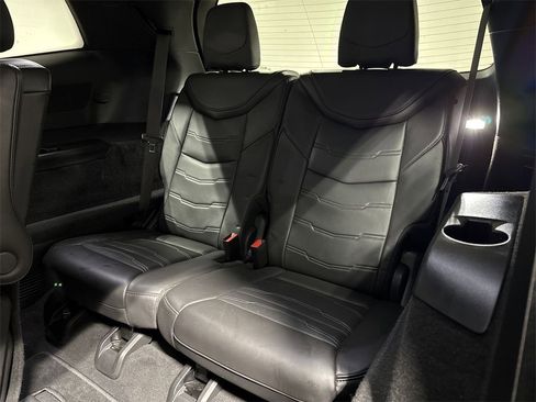 Used 2023 Cadillac XT6 Sport w/ Platinum Package image 31