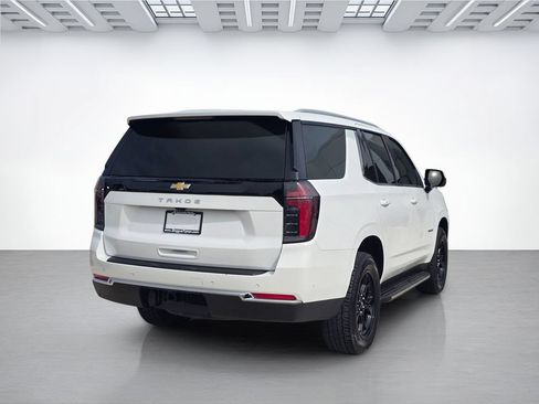 Used 2025 Chevrolet Tahoe LS RWD image 3