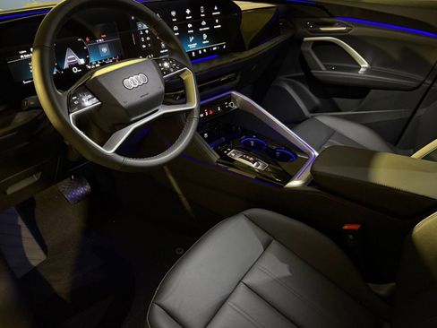 New 2025 Audi Q5 Premium image 4