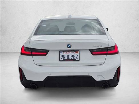 Used 2025 BMW 330i Sedan w/ M Sport Package RWD image 6