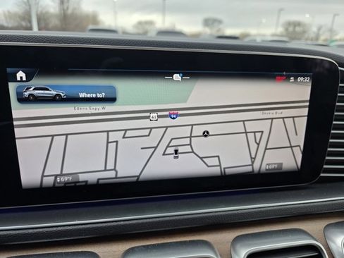 Used 2024 Mercedes-Benz GLE 350 4MATIC image 2