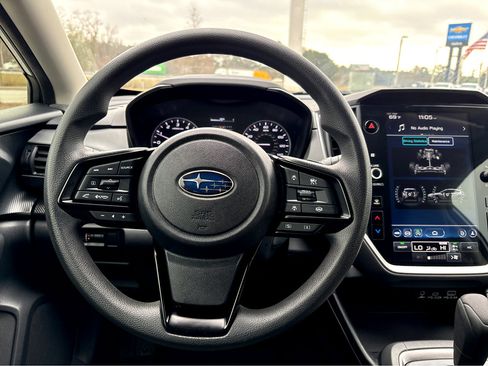 Used 2024 Subaru Crosstrek 2.0i Premium image 10